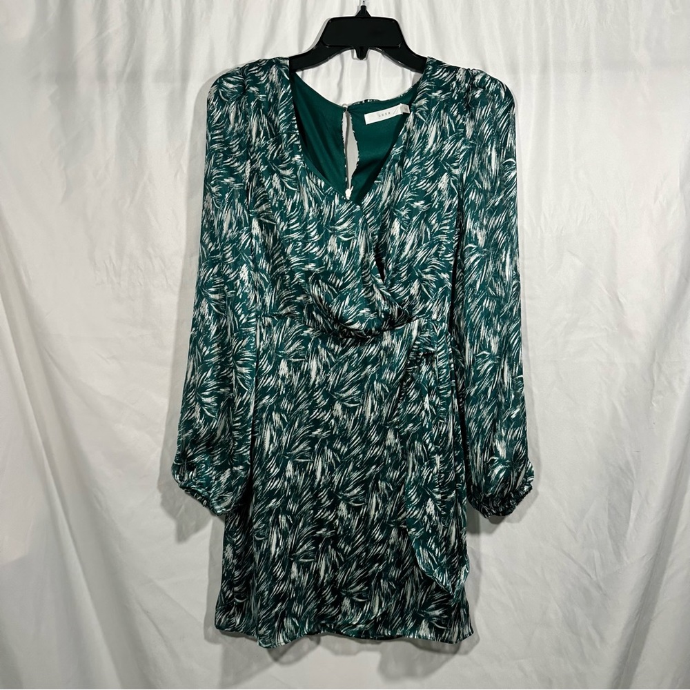 NEW lush cute‎ long sleeve mini chiffon dress green white SZ small